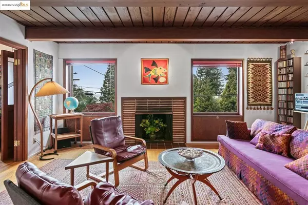Berkeley, CA 94708,199 Fairlawn Dr