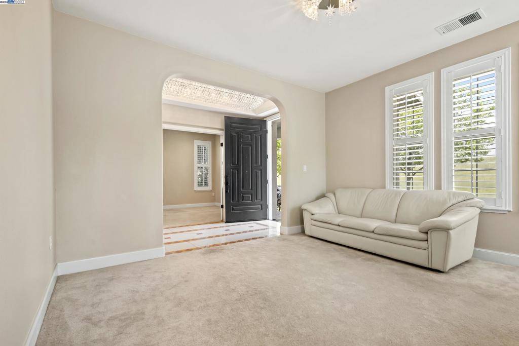Pleasanton, CA 94566,2004 W Lagoon Rd