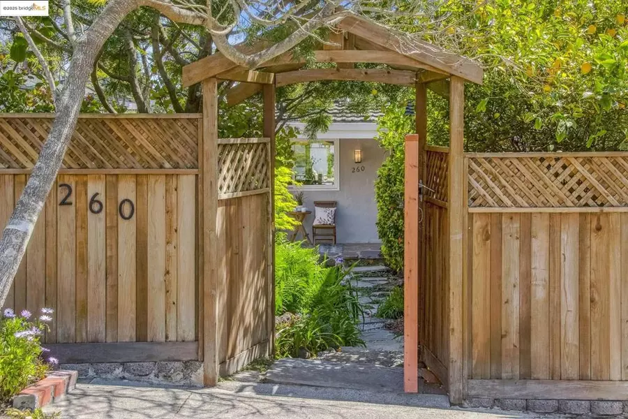 260 Willamette Ave, Kensington, CA 94708