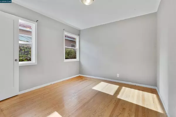 2522 Mcbryde Ave, Richmond, CA 94804