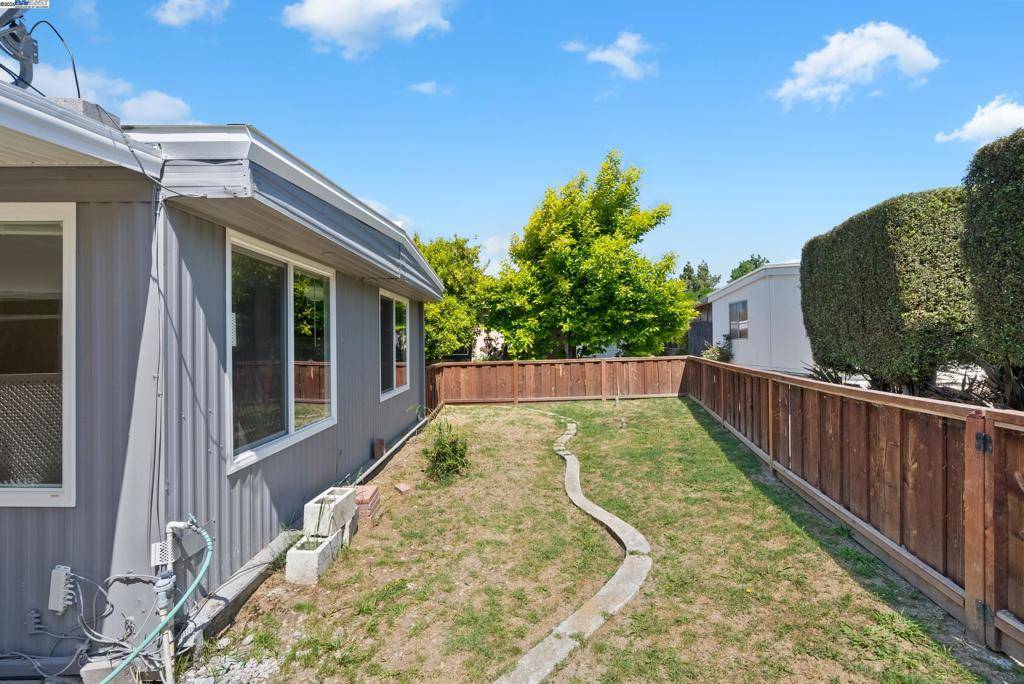 Union City, CA 94587,218 Hula Circle