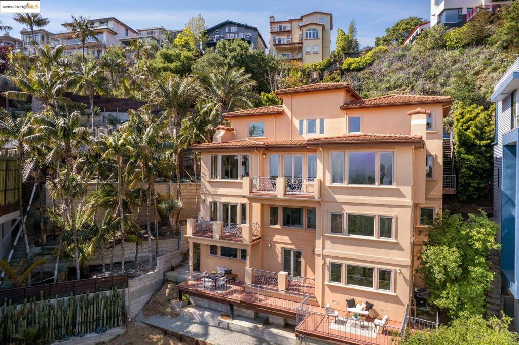 Berkeley, CA 94705,530 Gravatt Dr