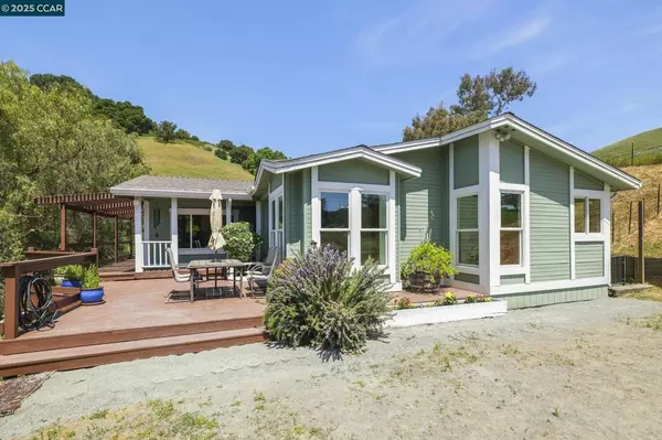 2251 Rancho Del Lago Rd, Martinez, CA 94553