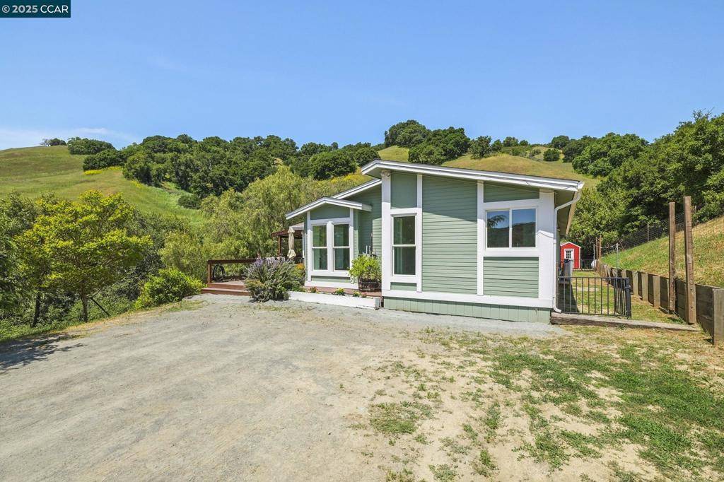 Martinez, CA 94553,2251 Rancho Del Lago Rd