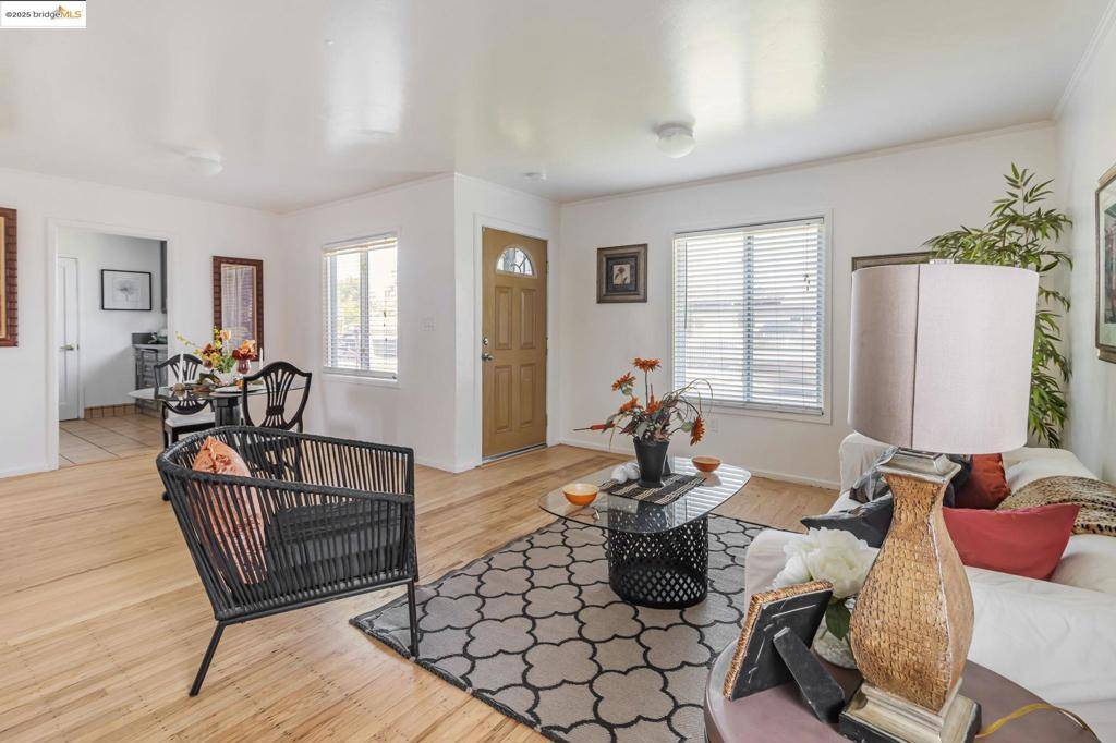 Oakland, CA 94603,210 Kerwin Ave