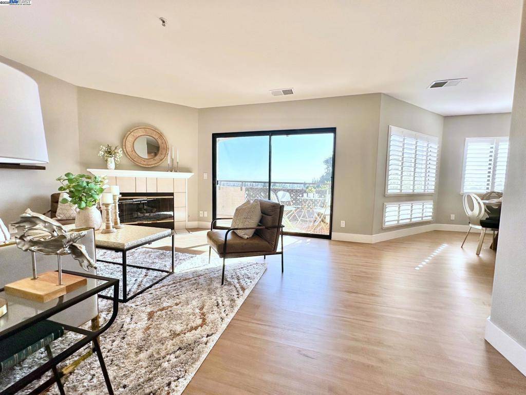 21239 Gary Dr #112D, Hayward, CA 94546