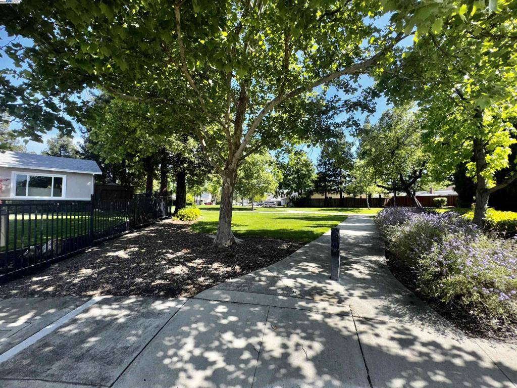Pleasanton, CA 94588,3521 S Olympic Ct