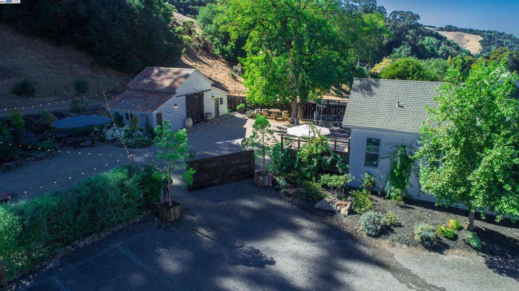 9635 Dublin Canyon Rd, Castro Valley, CA 94552