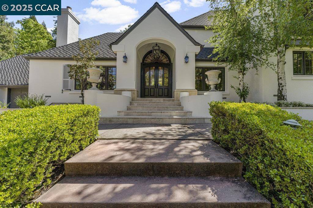 532 Blackhawk Club Dr, Danville, CA 94506