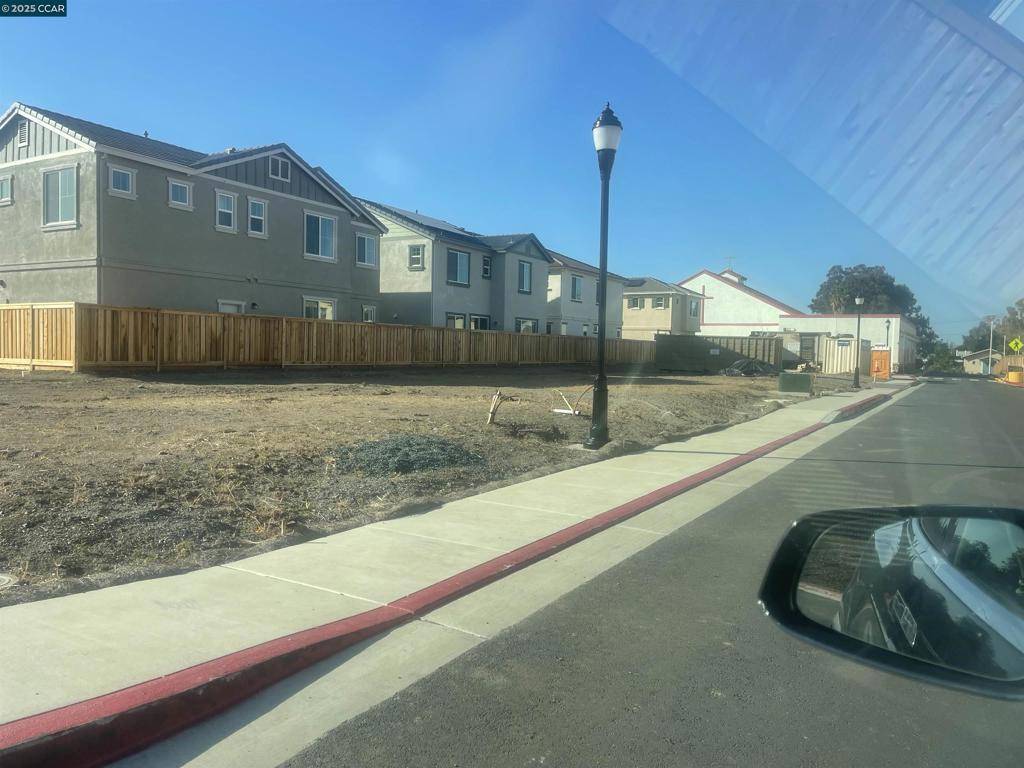 Pittsburg, CA 94565,360 Central ave