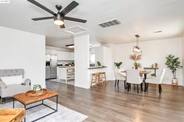 Martinez, CA 94553,1260 Santa Fe Avenue