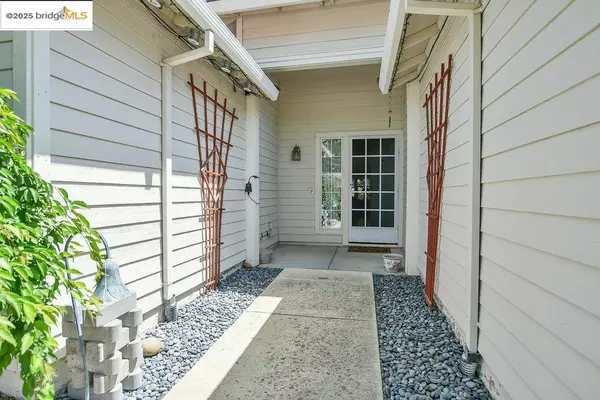 Antioch, CA 94531-8822,5125 Monitor Pass Way