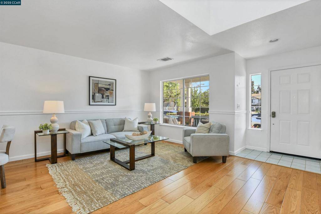 Martinez, CA 94553,276 Oakwood Cir