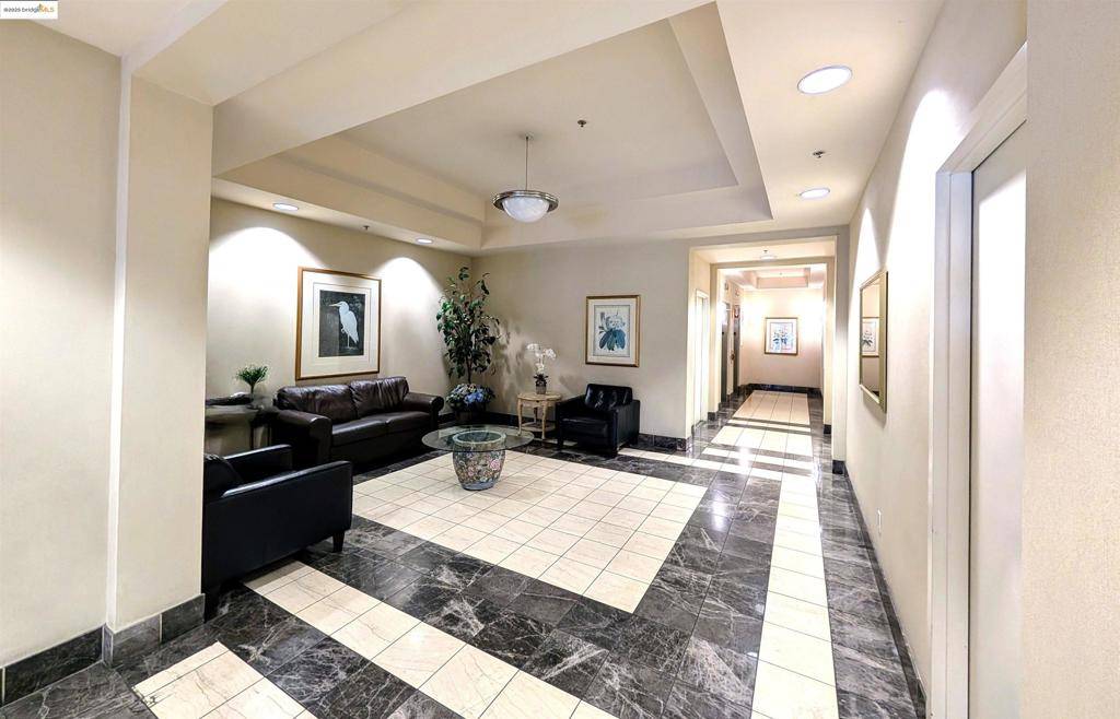 Oakland, CA 94607,988 Franklin St #627