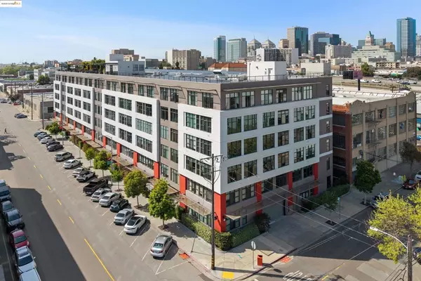 Oakland, CA 94607,288 3rd St #517