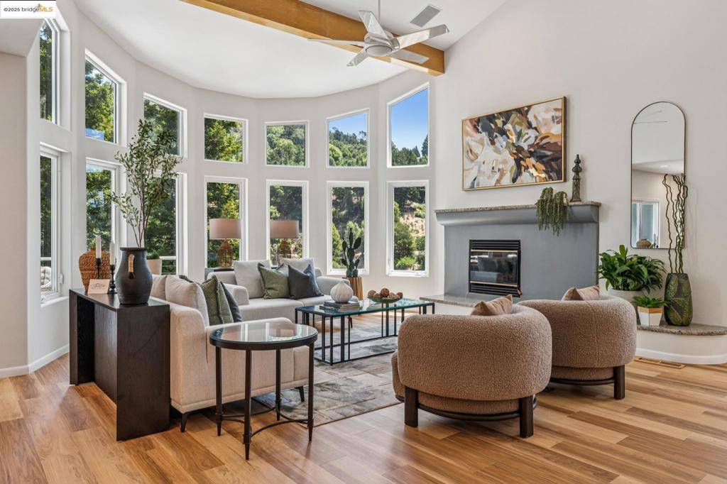 1967 Tunnel RD, Berkeley, CA 94705