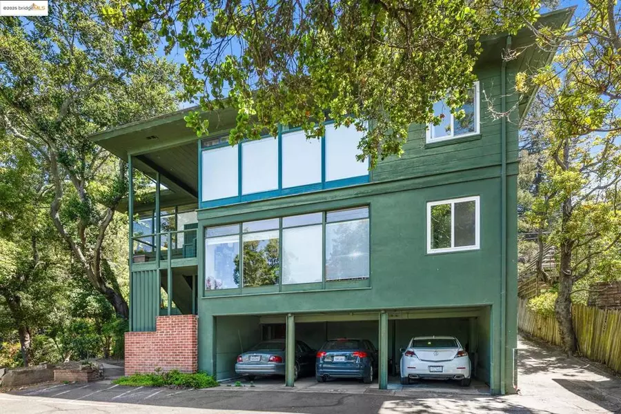 1730 Highland Pl #1, Berkeley, CA 94709