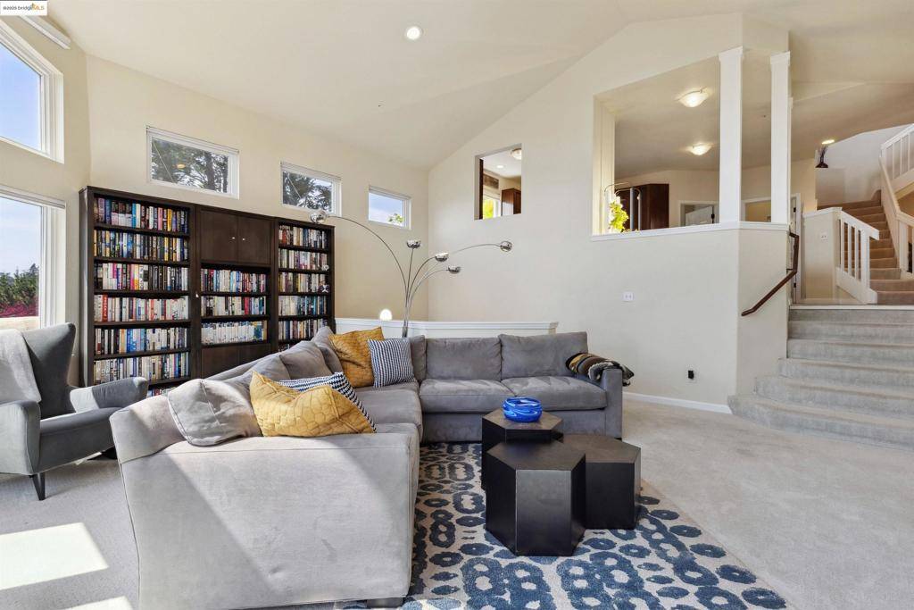 Oakland, CA 94611,2312 Pelham Pl