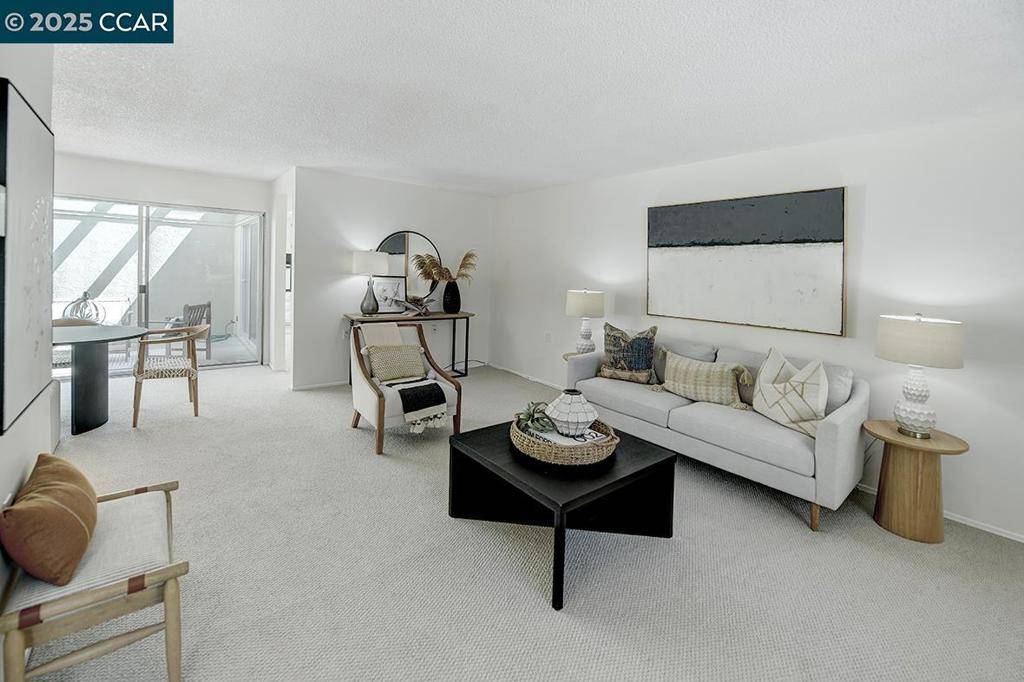 Walnut Creek, CA 94595,1296 Skycrest Dr #8