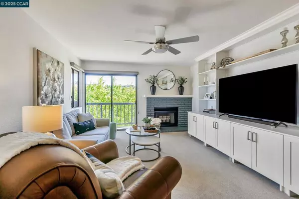 Walnut Creek, CA 94595,4467 Terra Granada Dr #1A