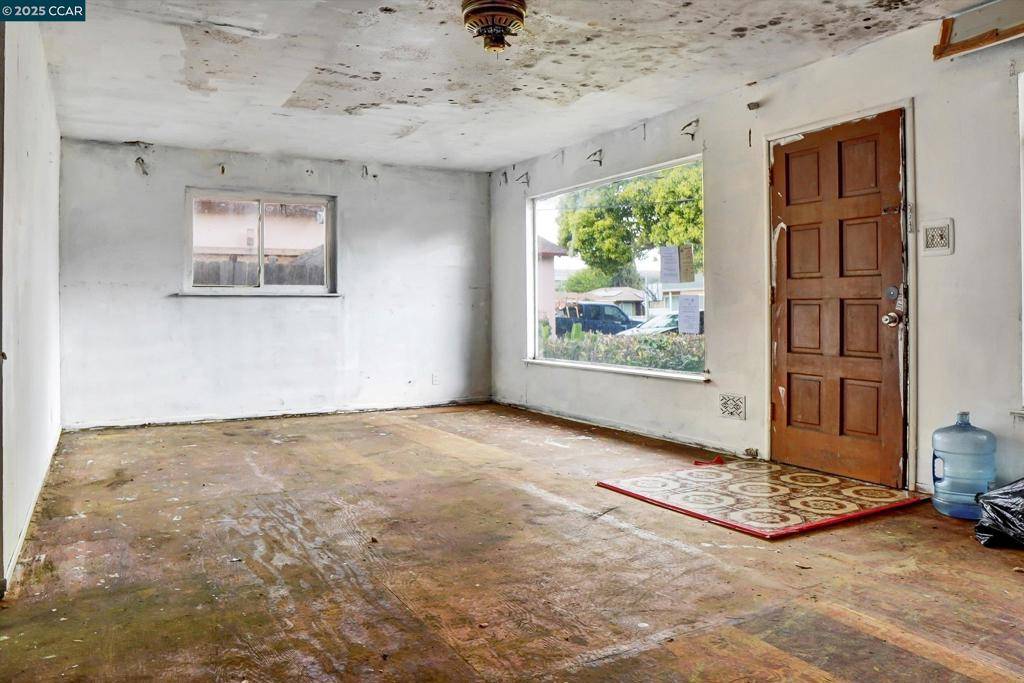 Vallejo, CA 94589,355 Lofas Pl