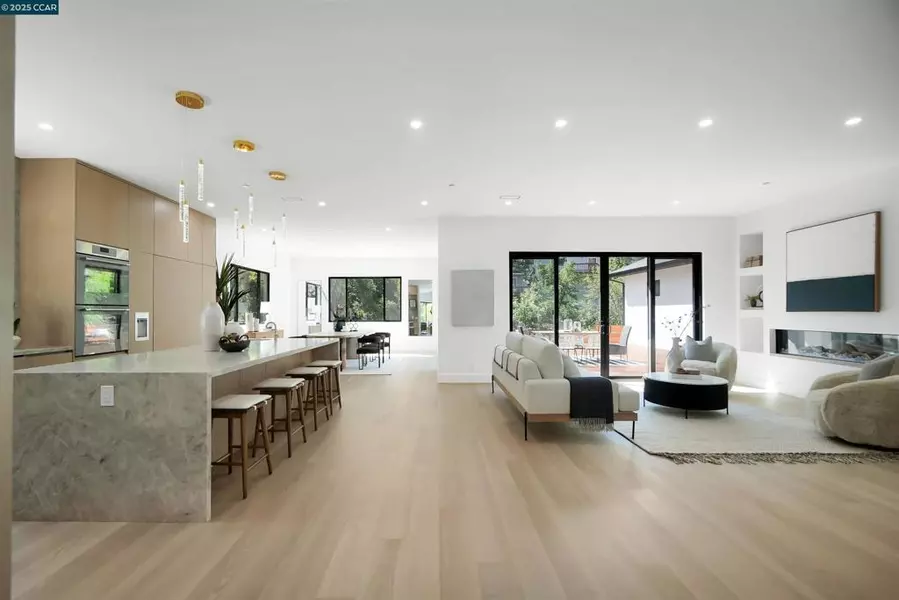 1080 Scots Ln, Walnut Creek, CA 94596