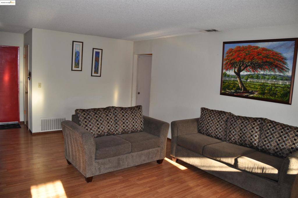 Stockton, CA 95210,8219 New York Drive