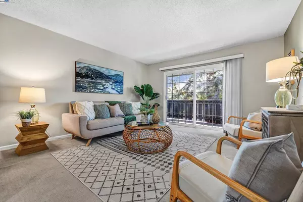 7323 Starward Dr #15, Dublin, CA 94568