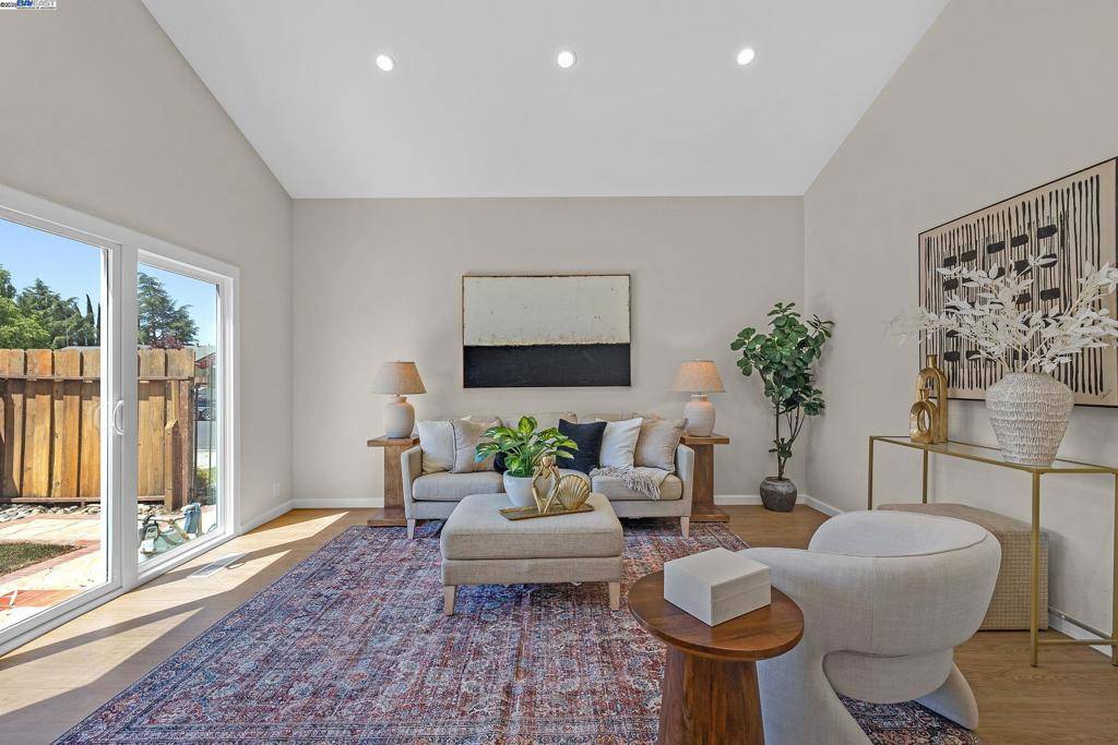 Livermore, CA 94551,693 Mayten Dr