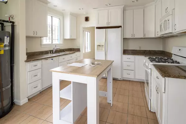 Oakland, CA 94621,1674 79Th Ave