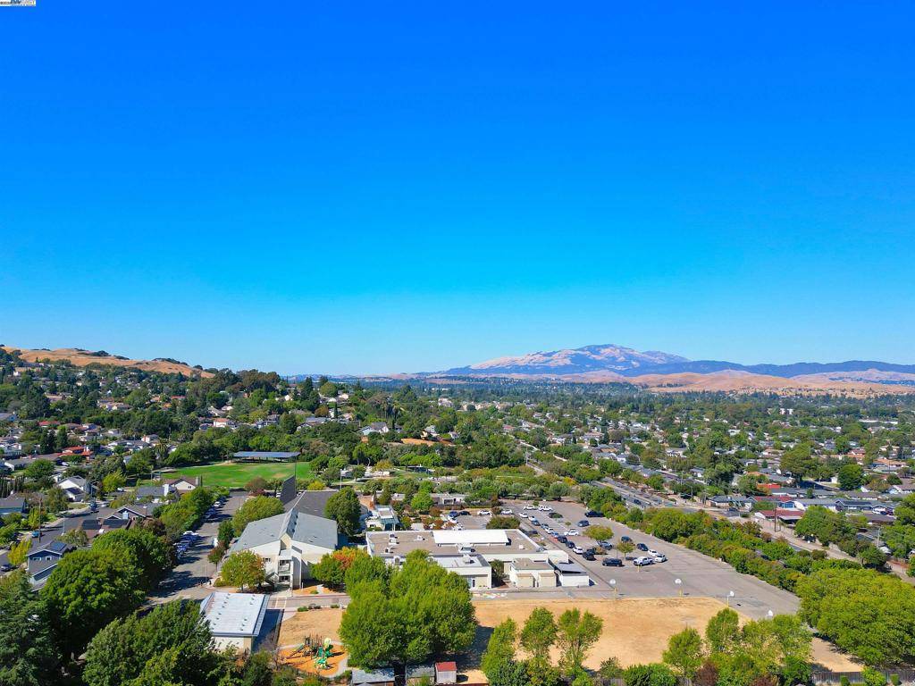 Dublin, CA 94568,7776 Dublin Green Ct