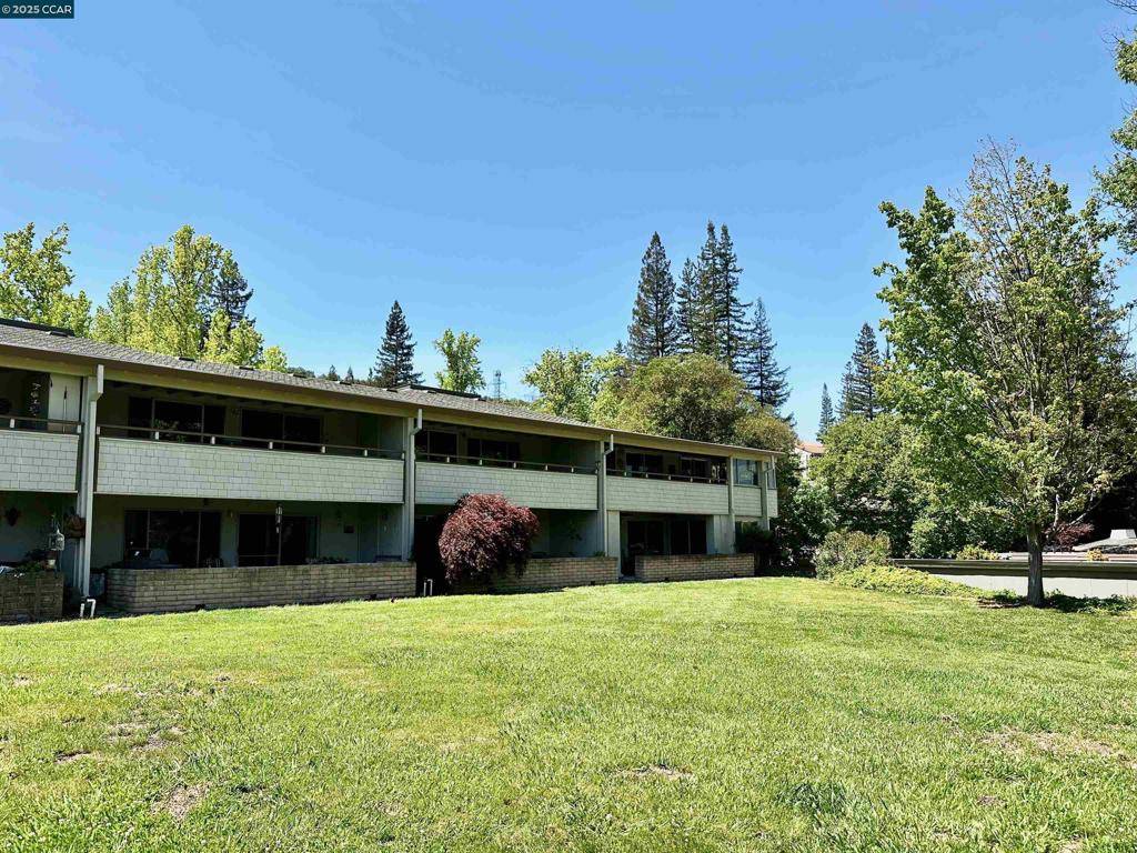 3301 Tice Creek Dr #4,  Walnut Creek,  CA 94595