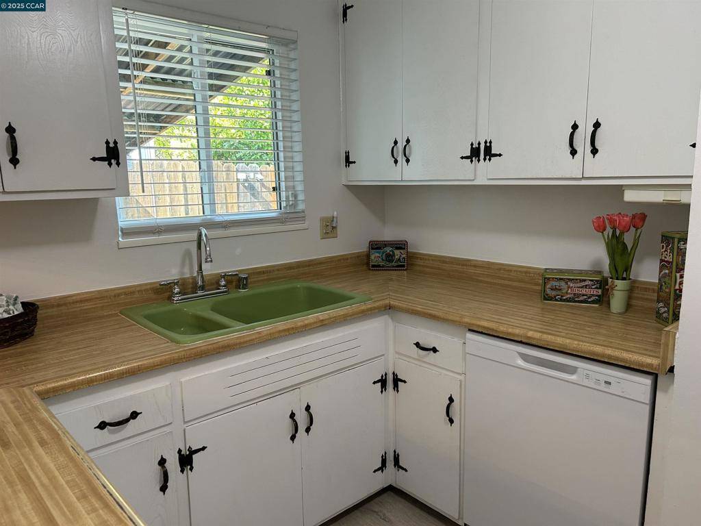 Martinez, CA 94553,826 Veale