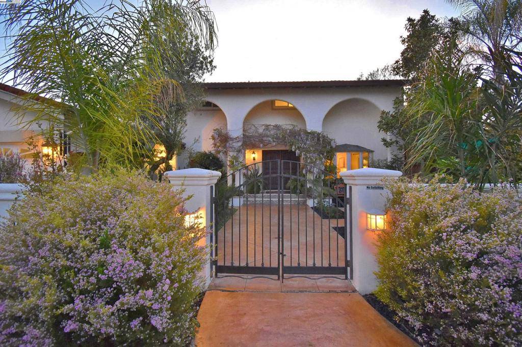 1626 Harlan Dr, Danville, CA 94526