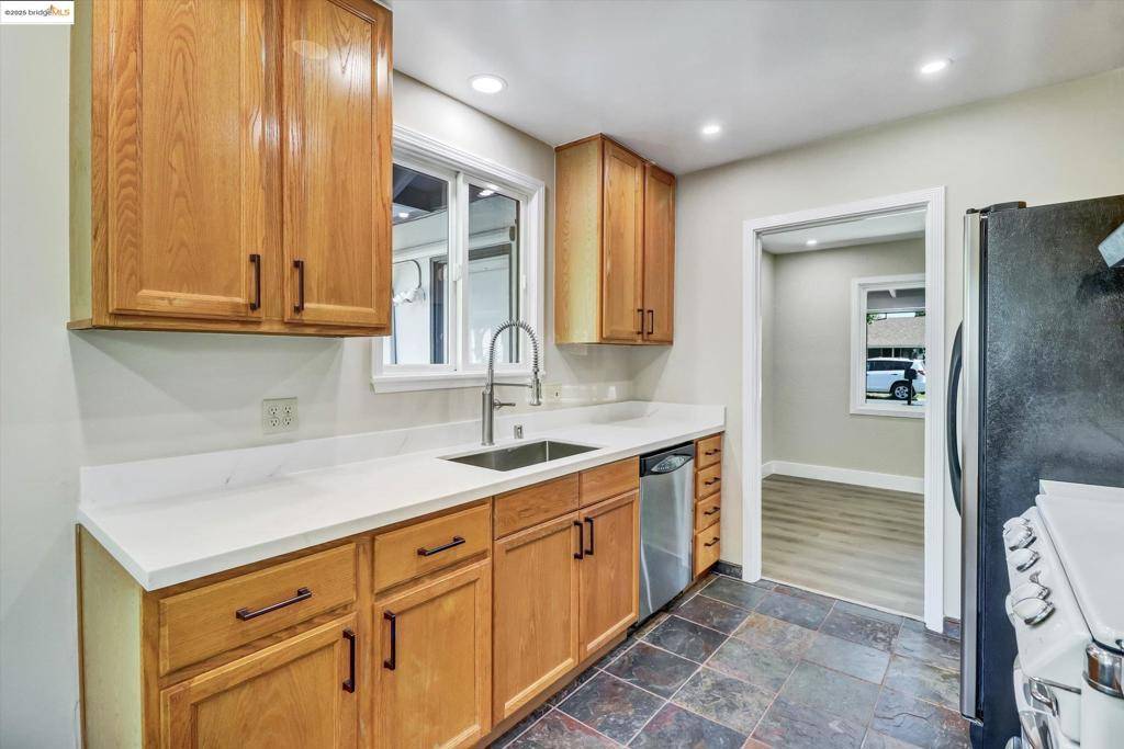 Pleasant Hill, CA 94523,112 Jennie Dr