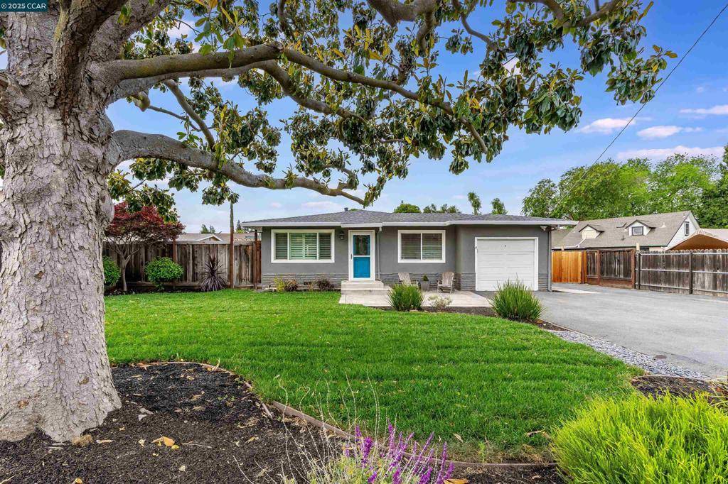 3920 Joan Ave, Concord, CA 94521