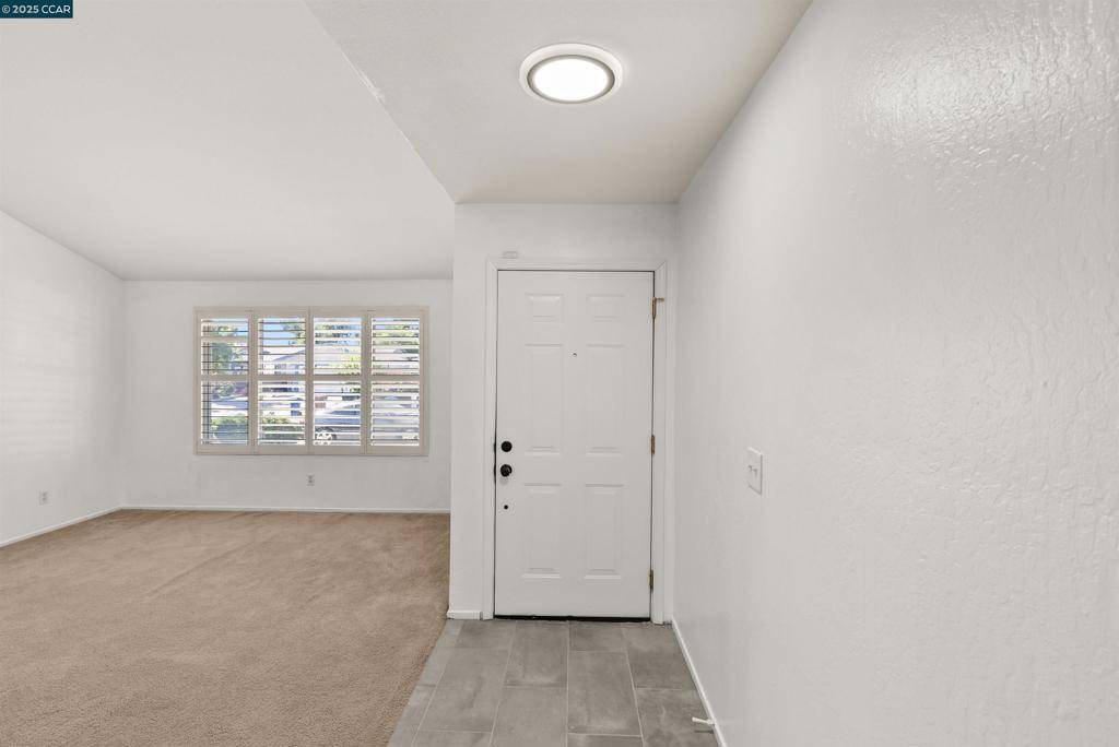 Antioch, CA 94509,2208 Hamlin Dr