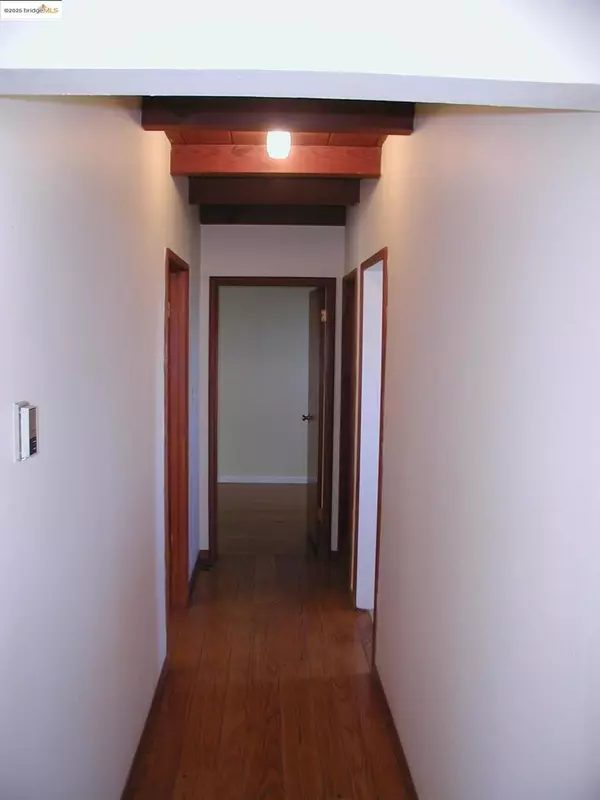 Oakland, CA 94611,6100 Skyline Blvd