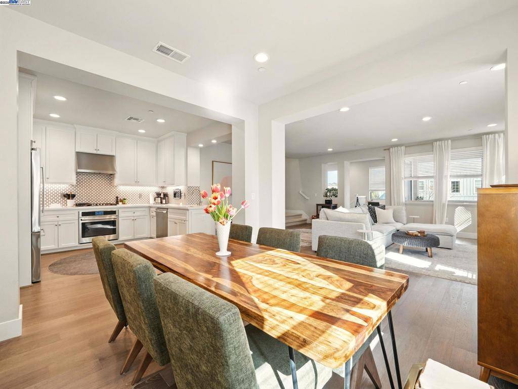 665 Sandalwood #1, Livermore, CA 94551