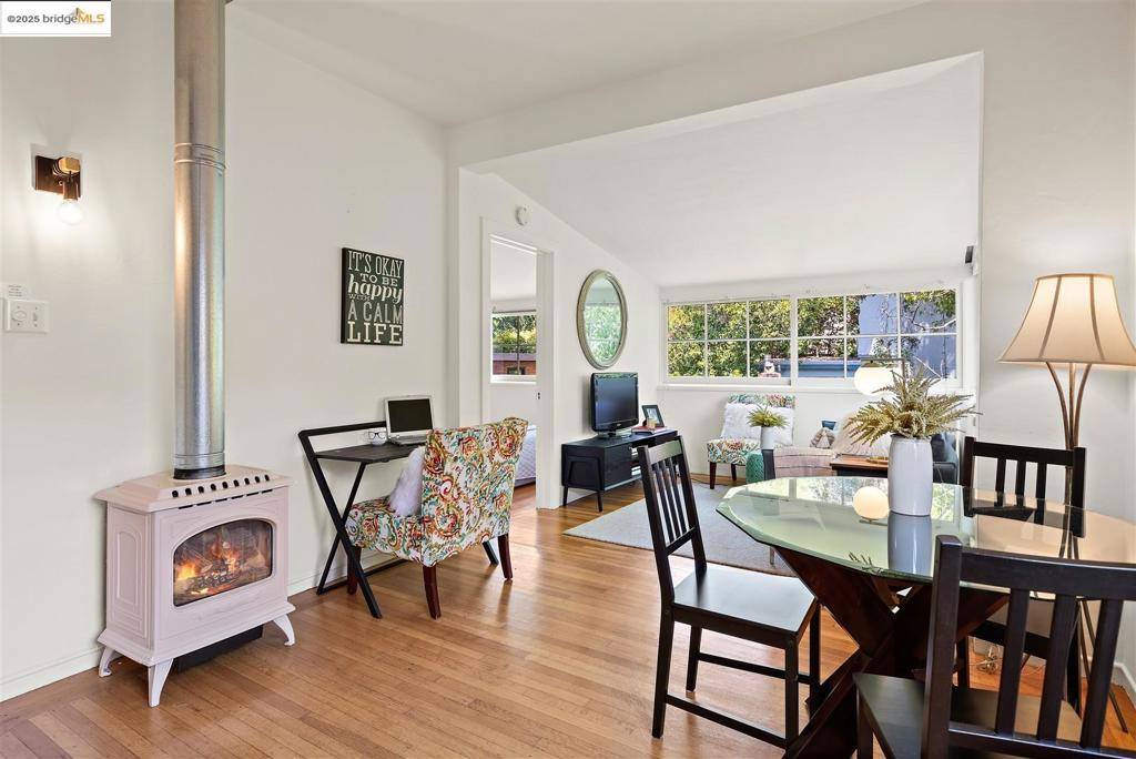 Berkeley, CA 94704,2611 Piedmont Ave #4
