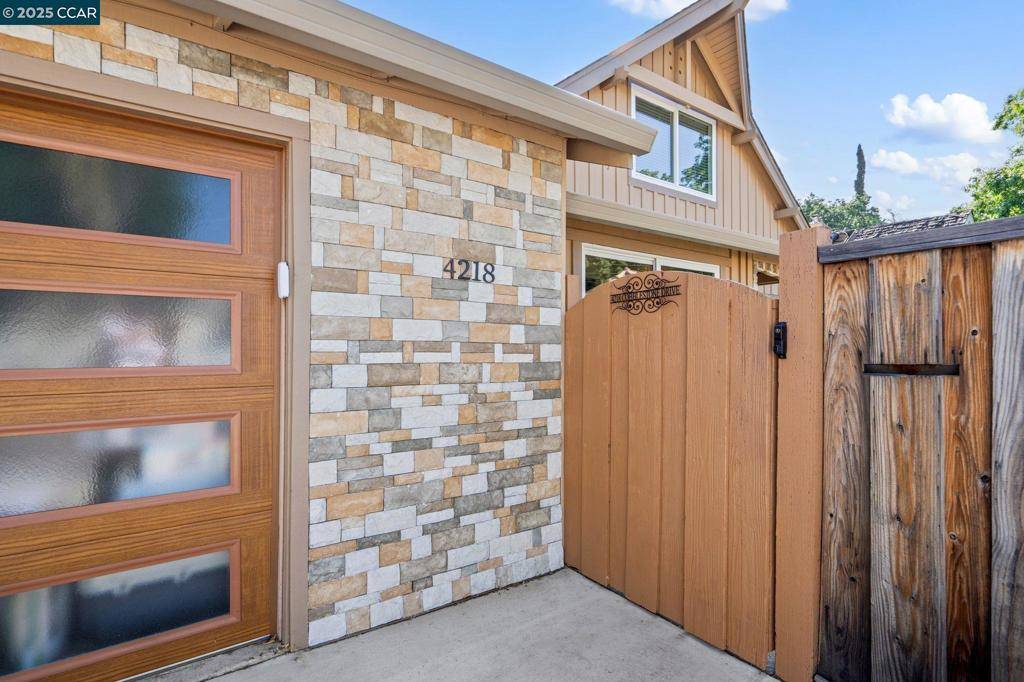 Concord, CA 94521,4218 Cobblestone Dr