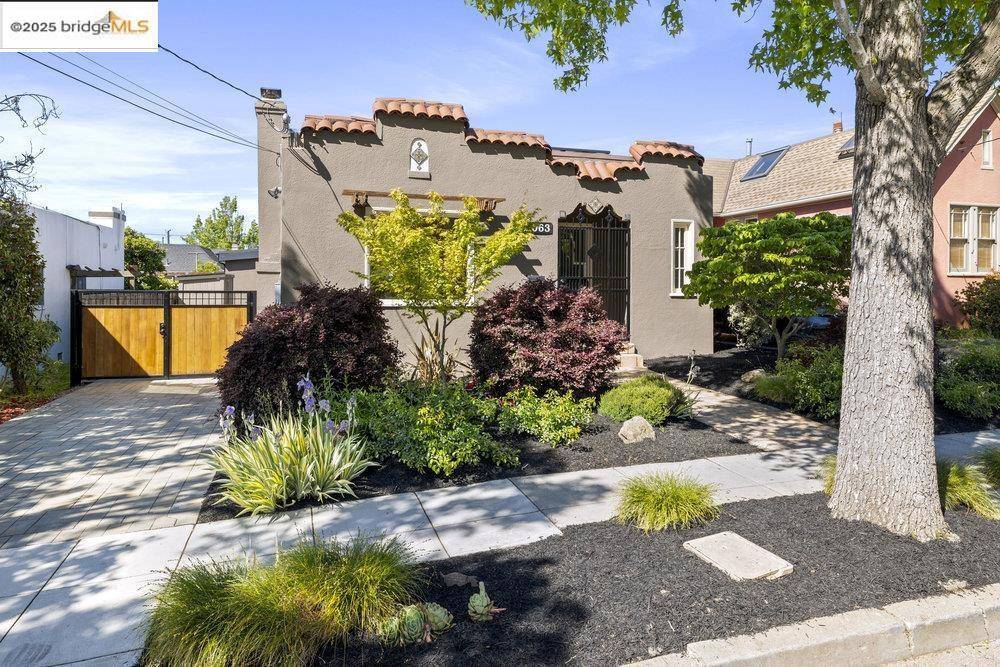 3063 California St, Oakland, CA 94602