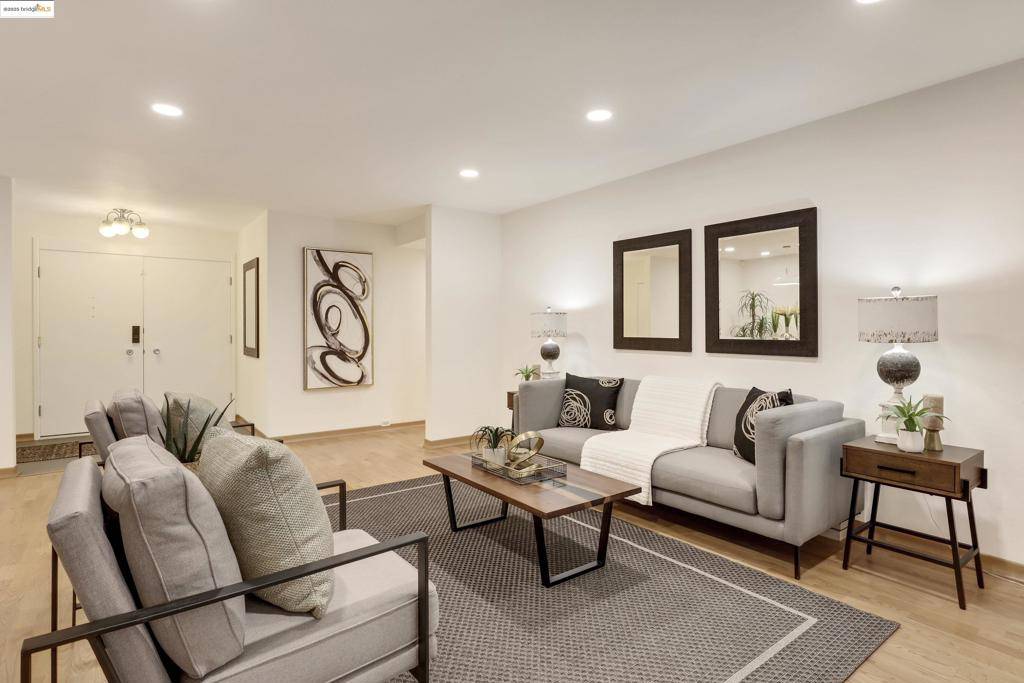 Oakland, CA 94611,323 Monte Vista Ave #107