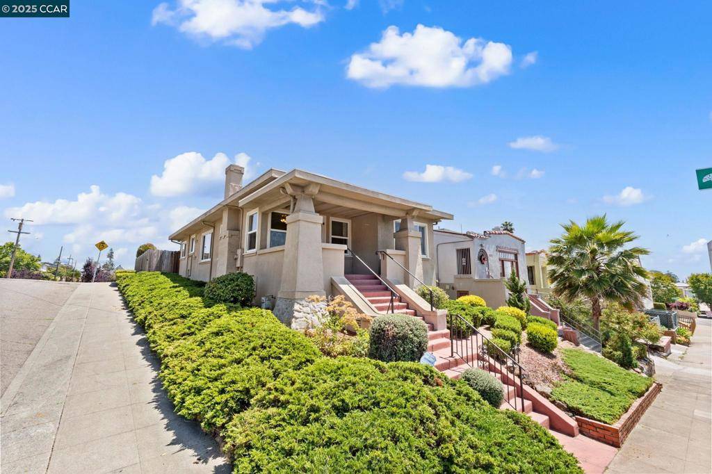 Oakland, CA 94602,3280 Pleitner Ave