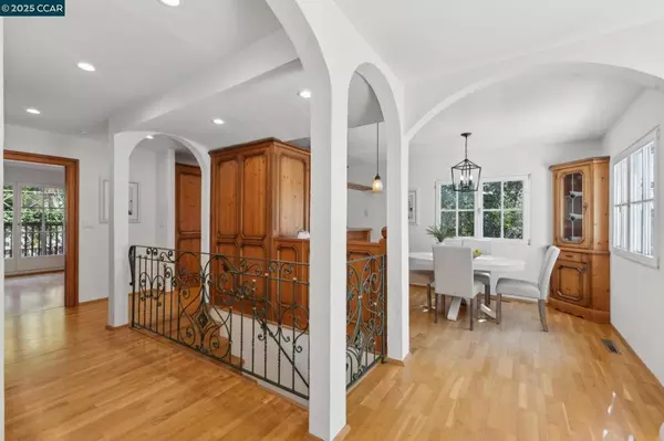 Orinda, CA 94563-1527,40 Las Palomas