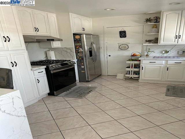 San Leandro, CA 94578,1511 Green CT