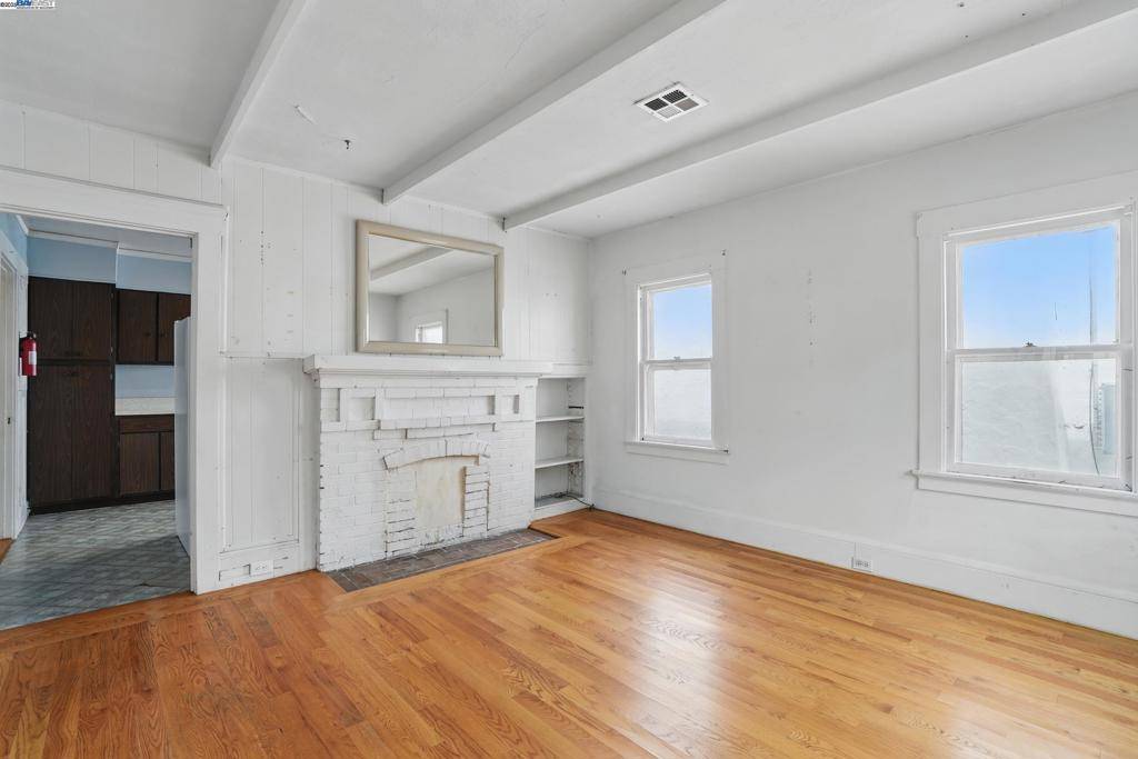 Burlingame, CA 94010,1307 California Dr