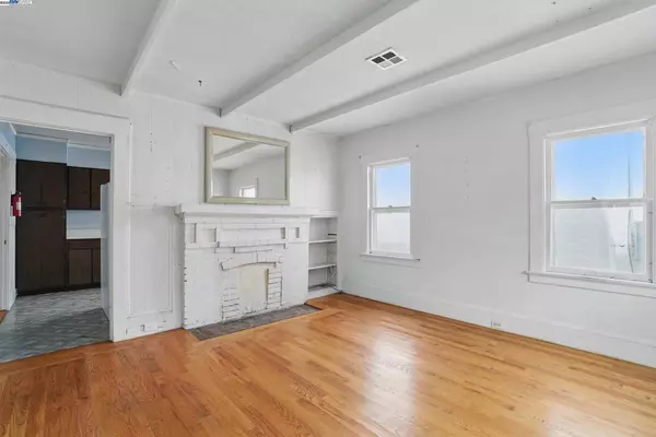 Burlingame, CA 94010,1307 California Dr