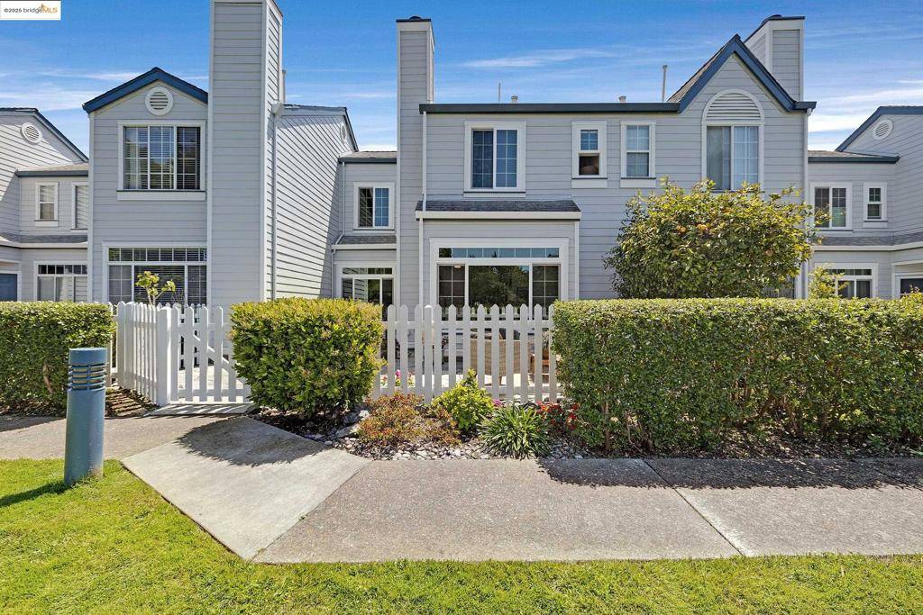 408 Commodore Dr, Richmond, CA 94804