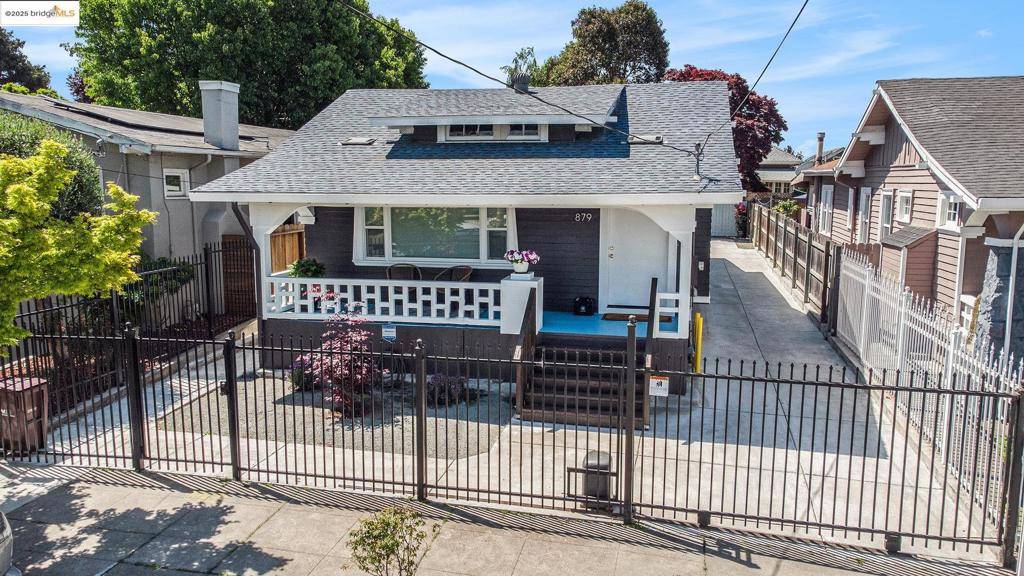 Oakland, CA 94608,879 45Th St